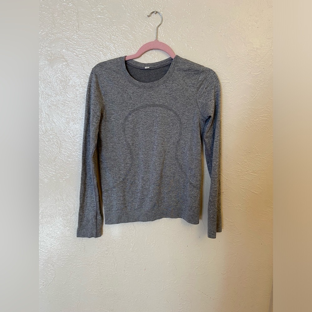 Lululemon swifty long sleeve - Picture 2 of 6